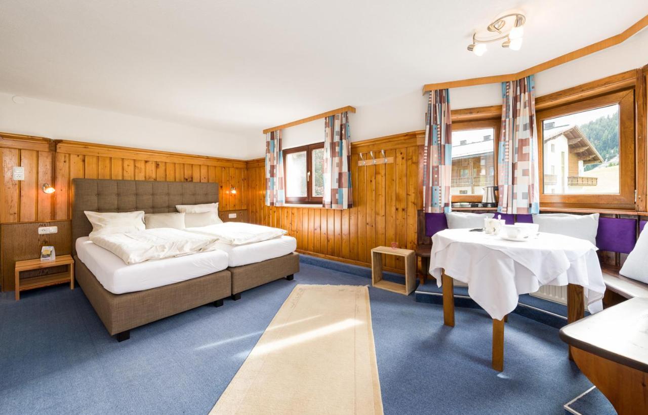 Gaestehaus Zugspitzblick Berwang Exterior photo