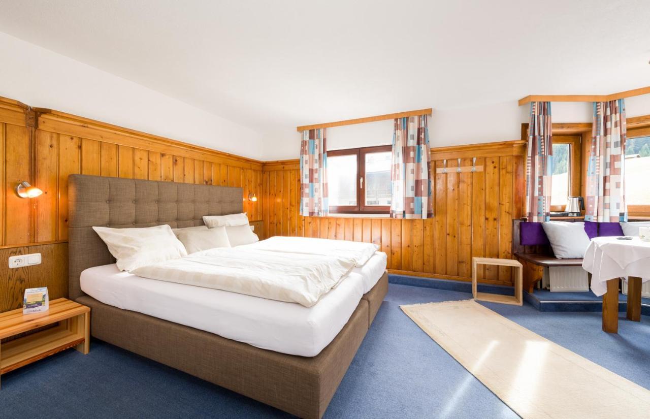 Gaestehaus Zugspitzblick Berwang Exterior photo